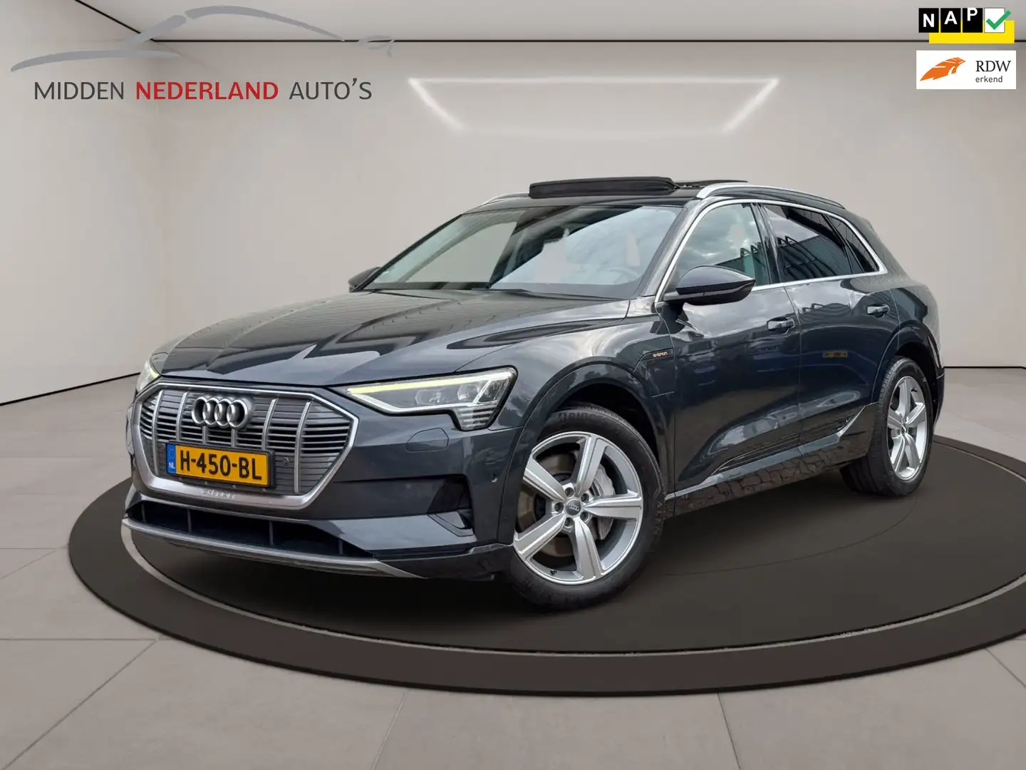 AUDI E-tron