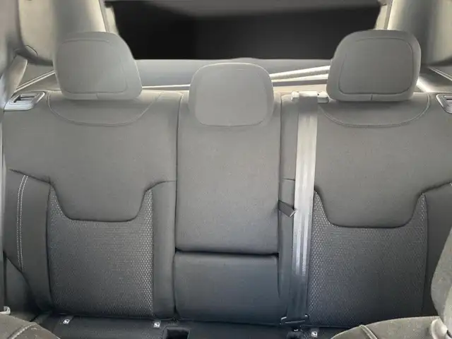 Jeep Renegade view 15