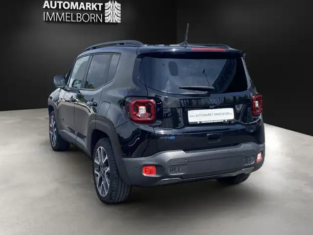 Jeep Renegade view 5