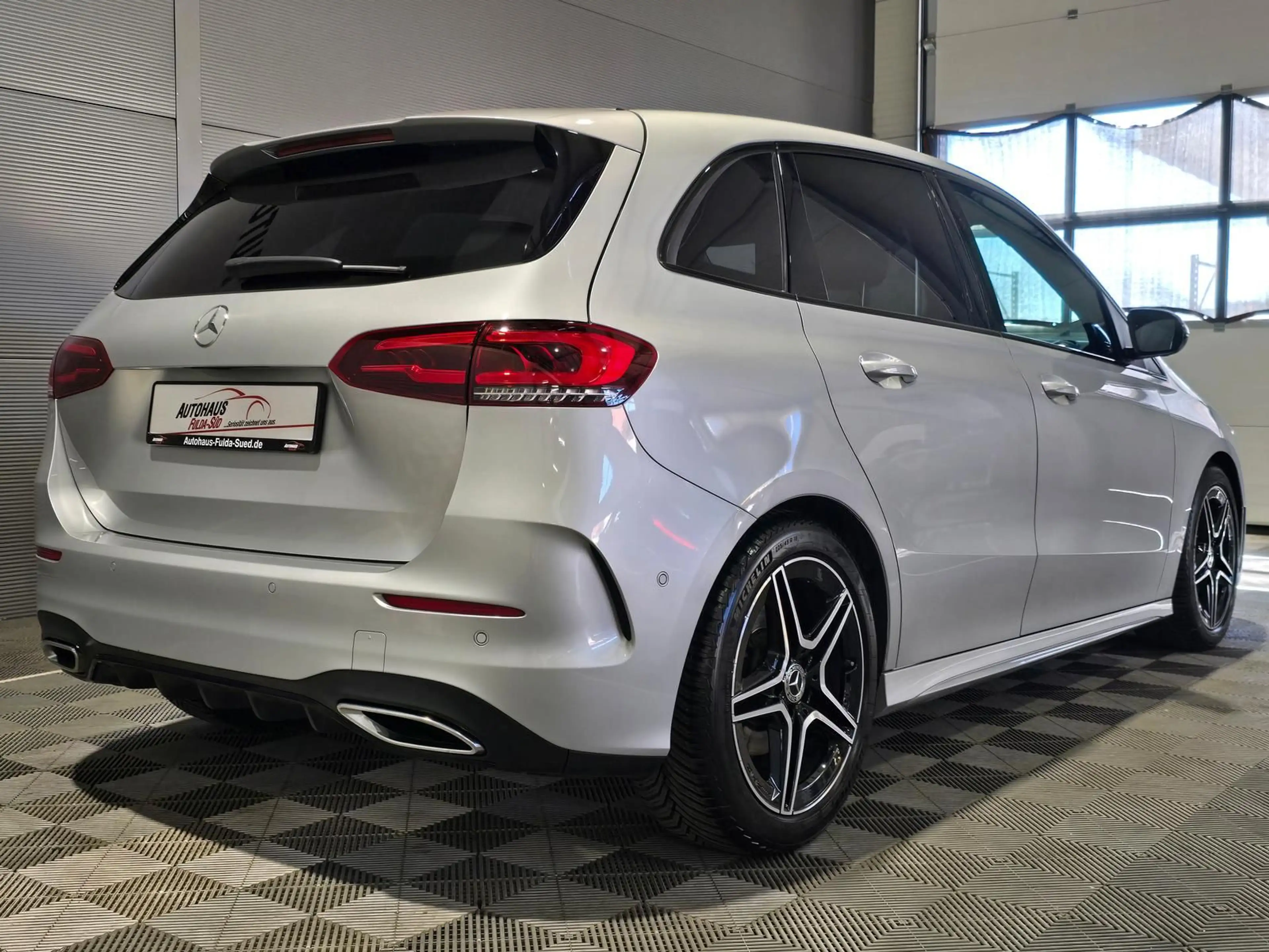 Mercedes-Benz B 220 4Matic AMG-Line°Pano°Stdhzg°TWA°Spur°RFK°B — photo 4