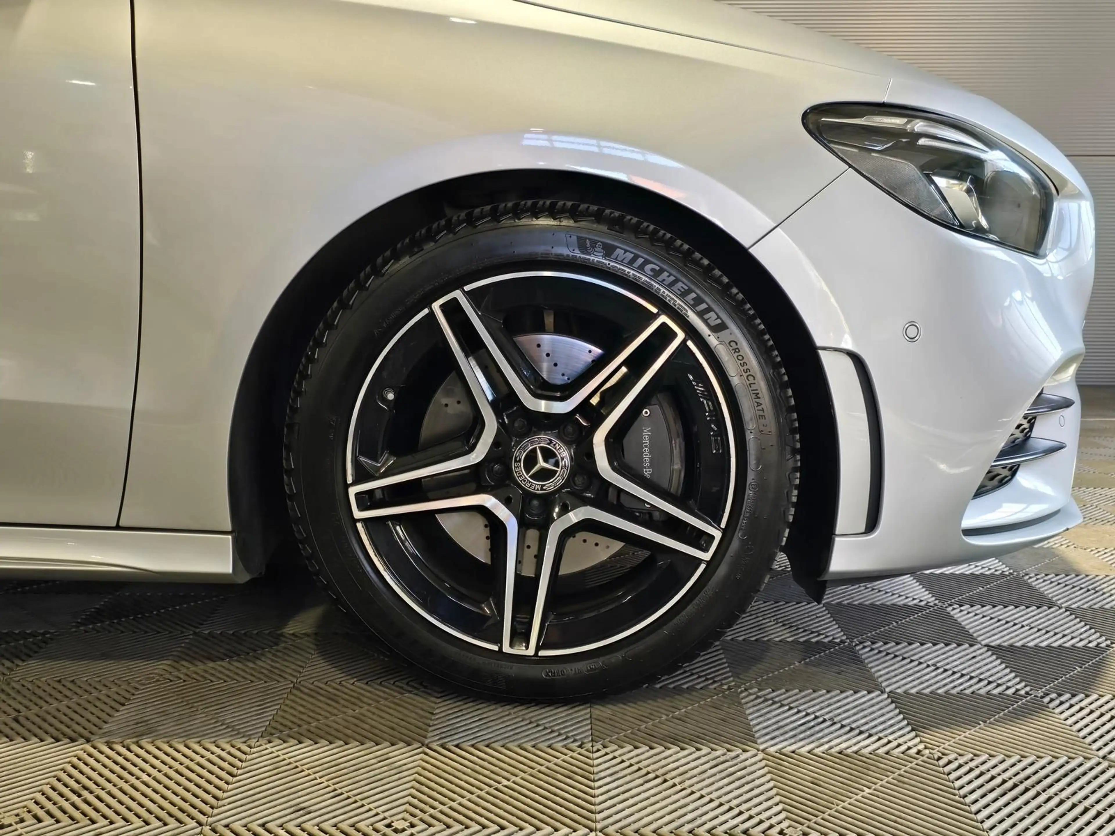 Mercedes-Benz B 220 4Matic AMG-Line°Pano°Stdhzg°TWA°Spur°RFK°B — photo 10