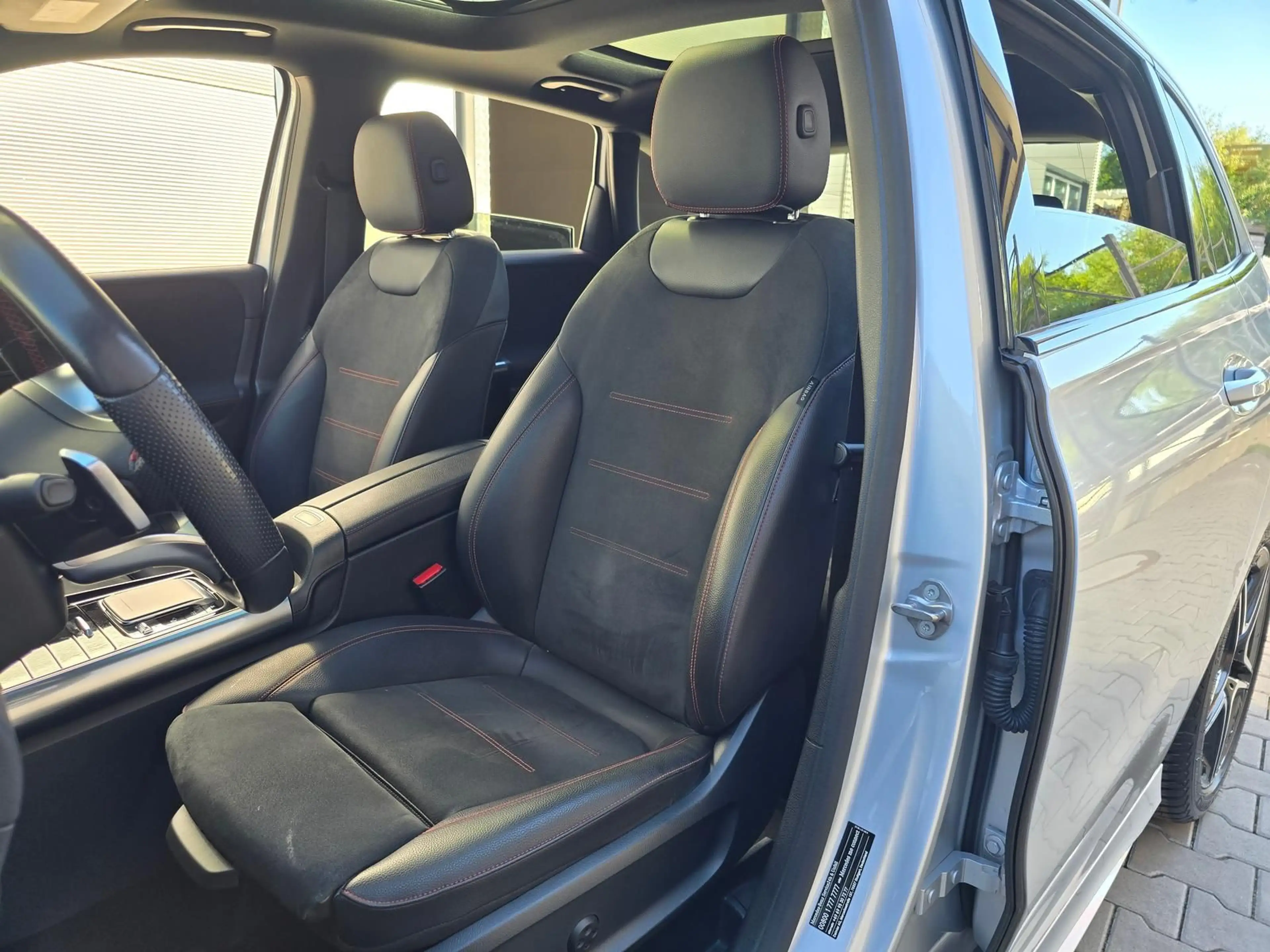Mercedes-Benz B 220 4Matic AMG-Line°Pano°Stdhzg°TWA°Spur°RFK°B — photo 11