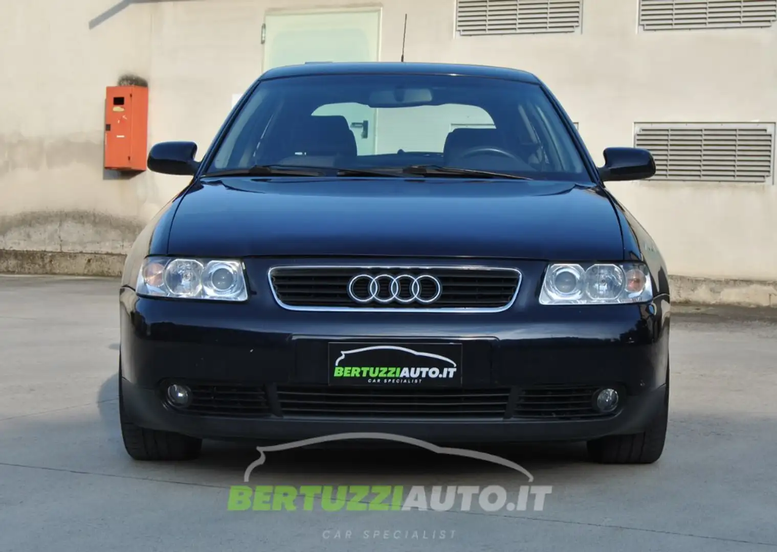 Audi A3 3p 1.9 tdi Ambition 130cv Blu/Azzurro - 2
