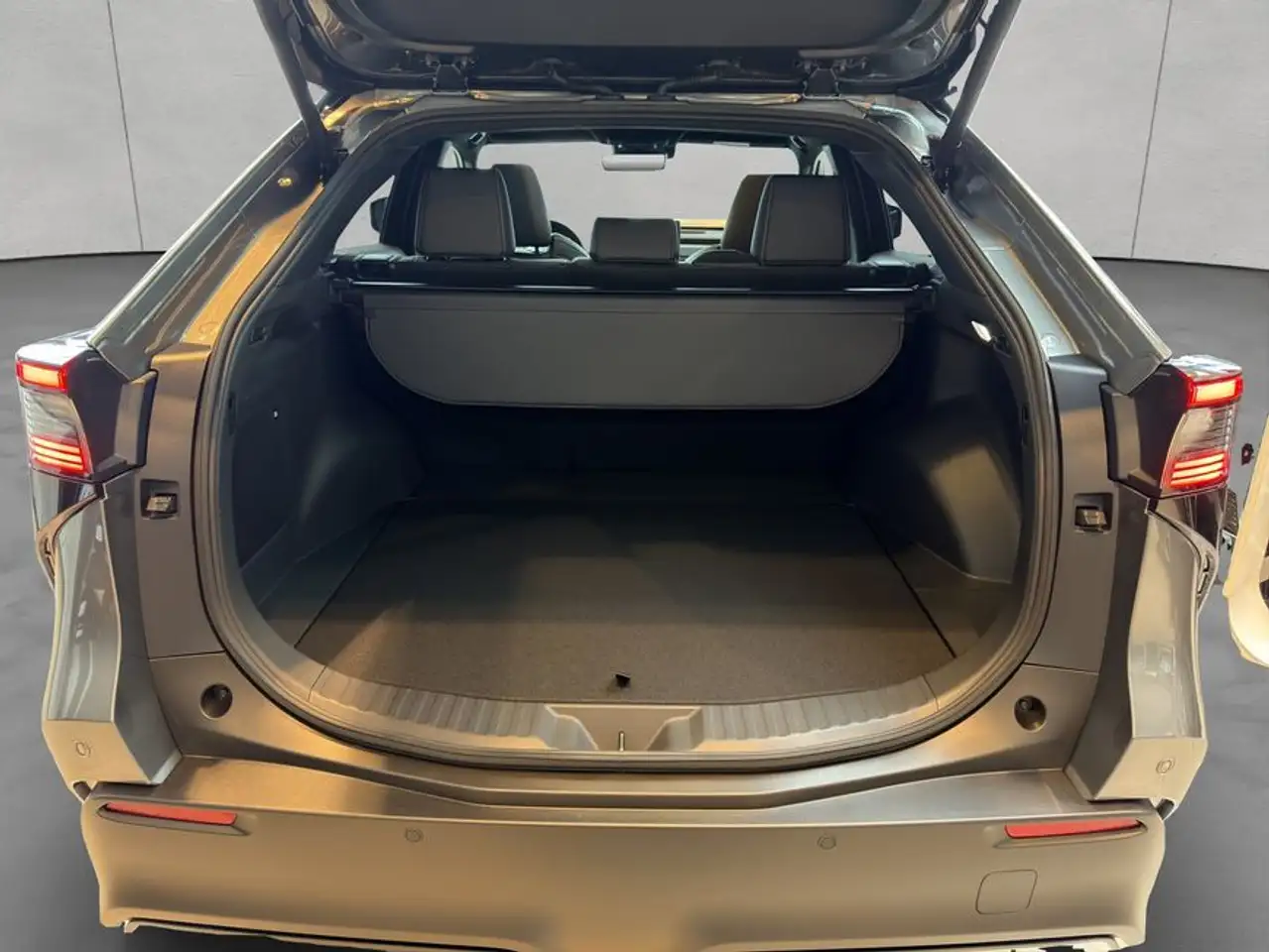 Toyota bZ4X Lounge AWD 5