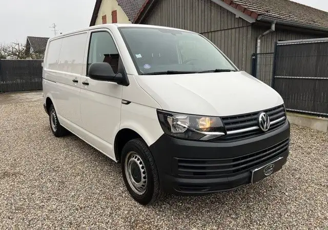 Volkswagen Transporter 20 825 HT VW T6 ESSENCE 2,0 TSI 150ch