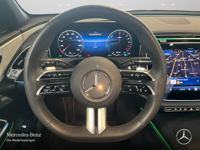 Mercedes-Benz E 300 de T 4M Hybrid AMG Fahrass 360° Airmat Pano — photo 14
