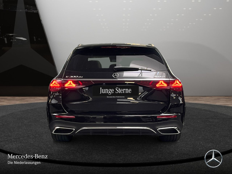Mercedes-Benz E 300 de T 4M Hybrid AMG Fahrass 360° Airmat Pano — photo 9