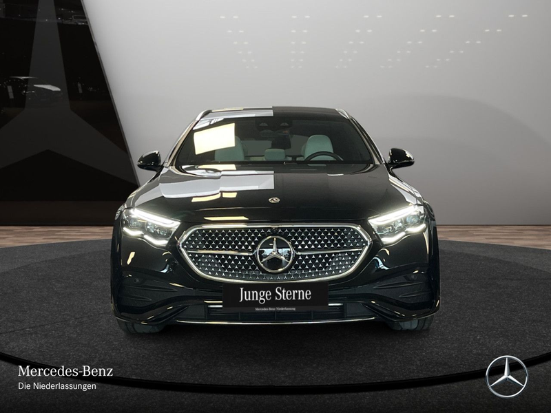 Mercedes-Benz E 300 de T 4M Hybrid AMG Fahrass 360° Airmat Pano — photo 3