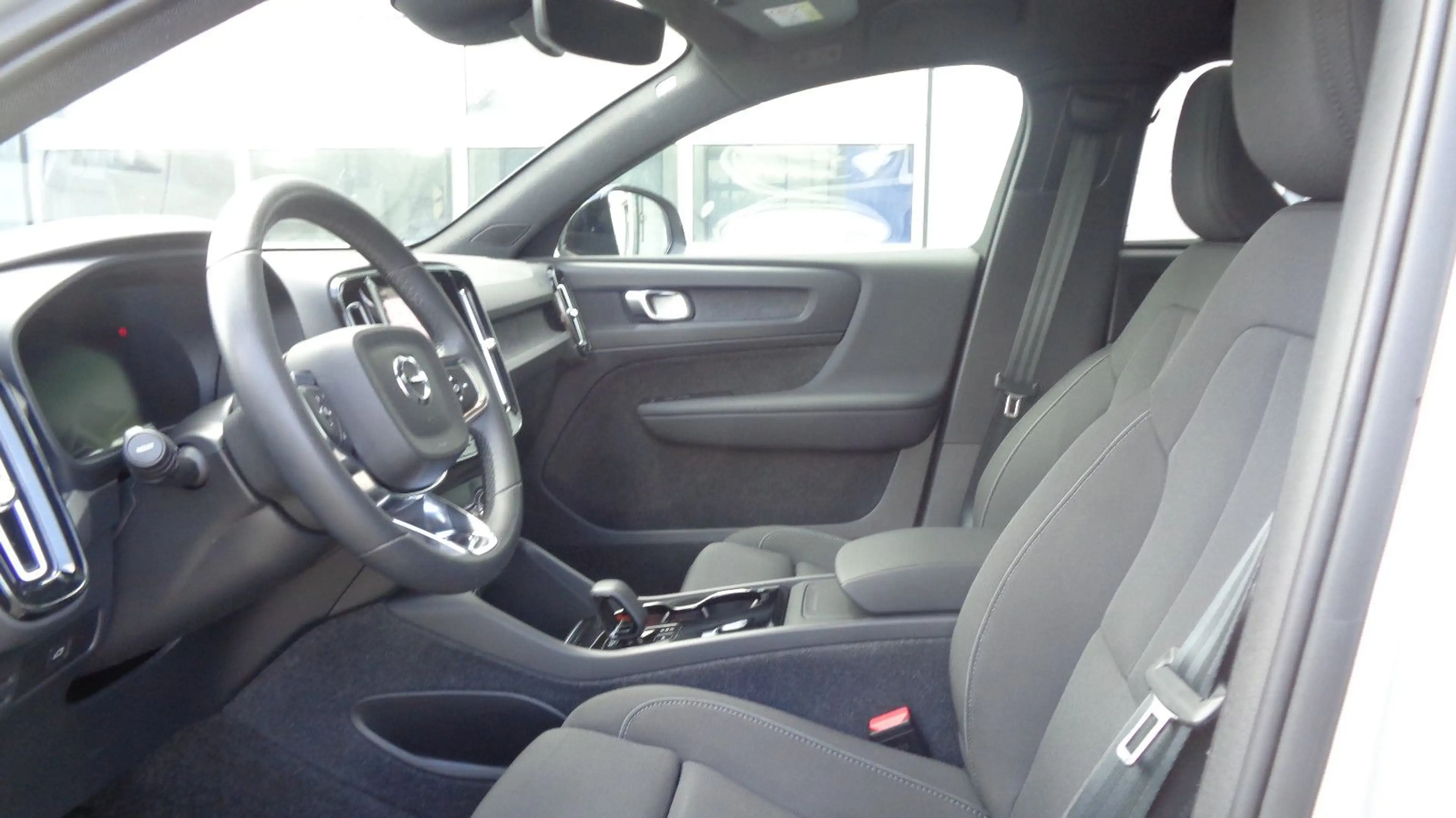 Volvo C40 Plus Recharge Pure Electric*PANO*ACC*BLIS — photo 6