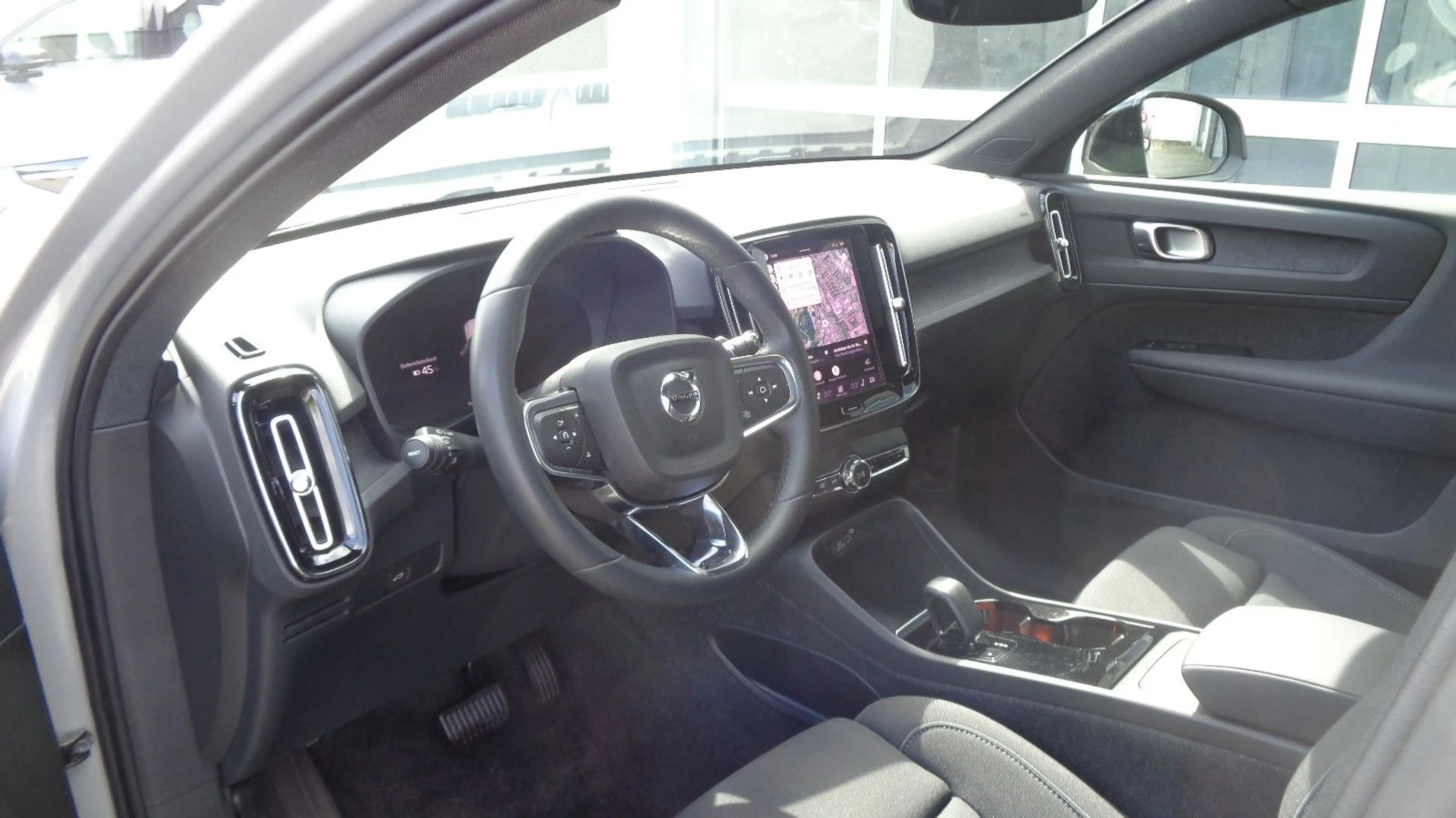 Volvo C40 Plus Recharge Pure Electric*PANO*ACC*BLIS — photo 11