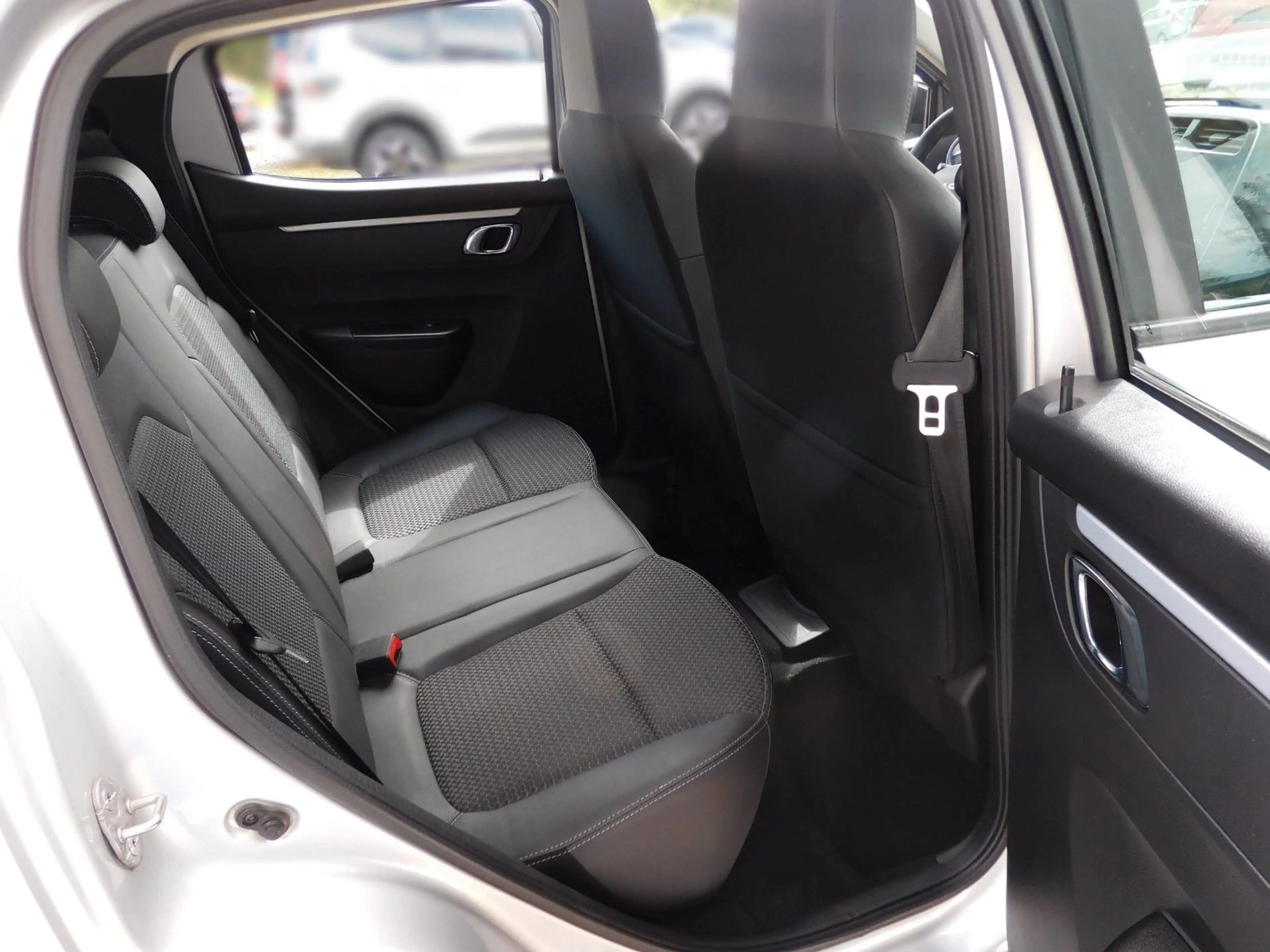 Dacia Spring Electric Essential — photo 13