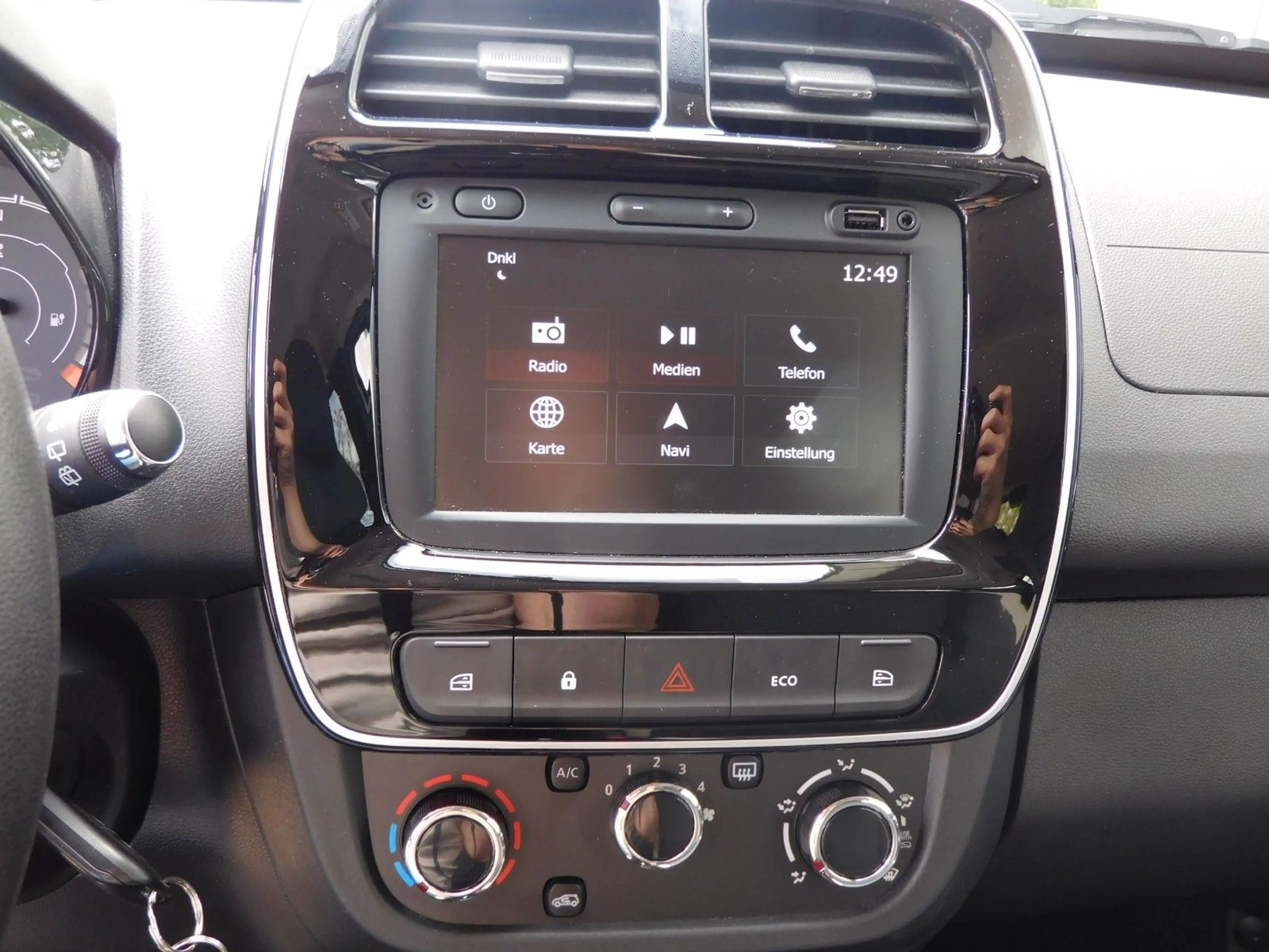 Dacia Spring Electric Essential — photo 16