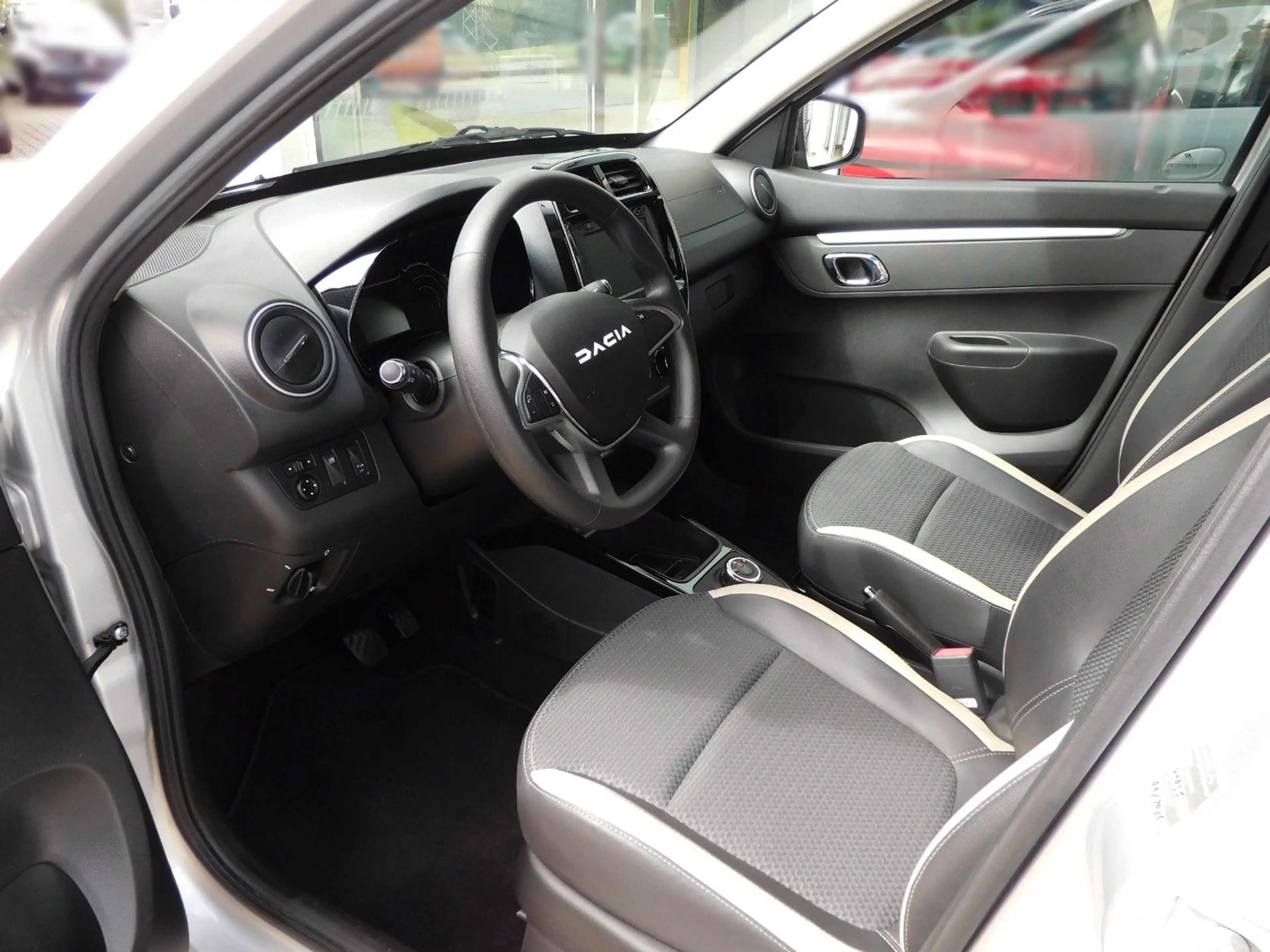 Dacia Spring Electric Essential — photo 9