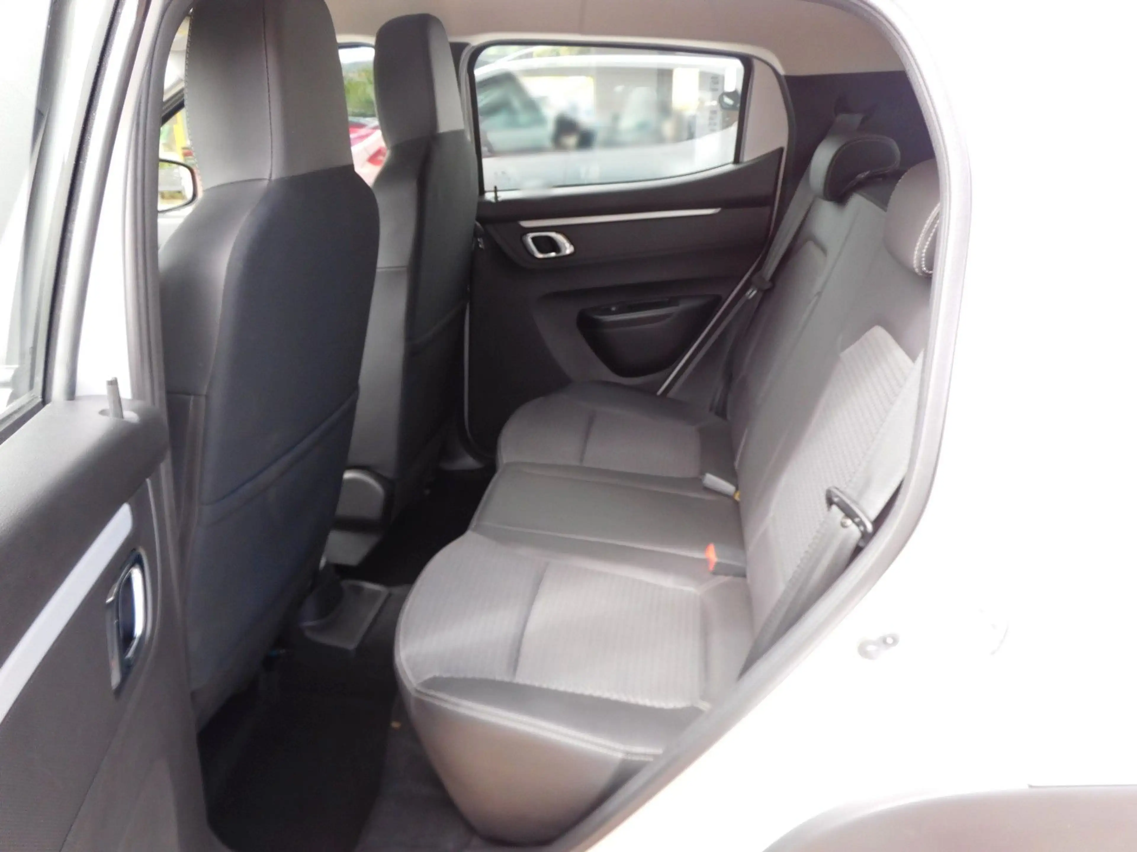 Dacia Spring Electric Essential — photo 14