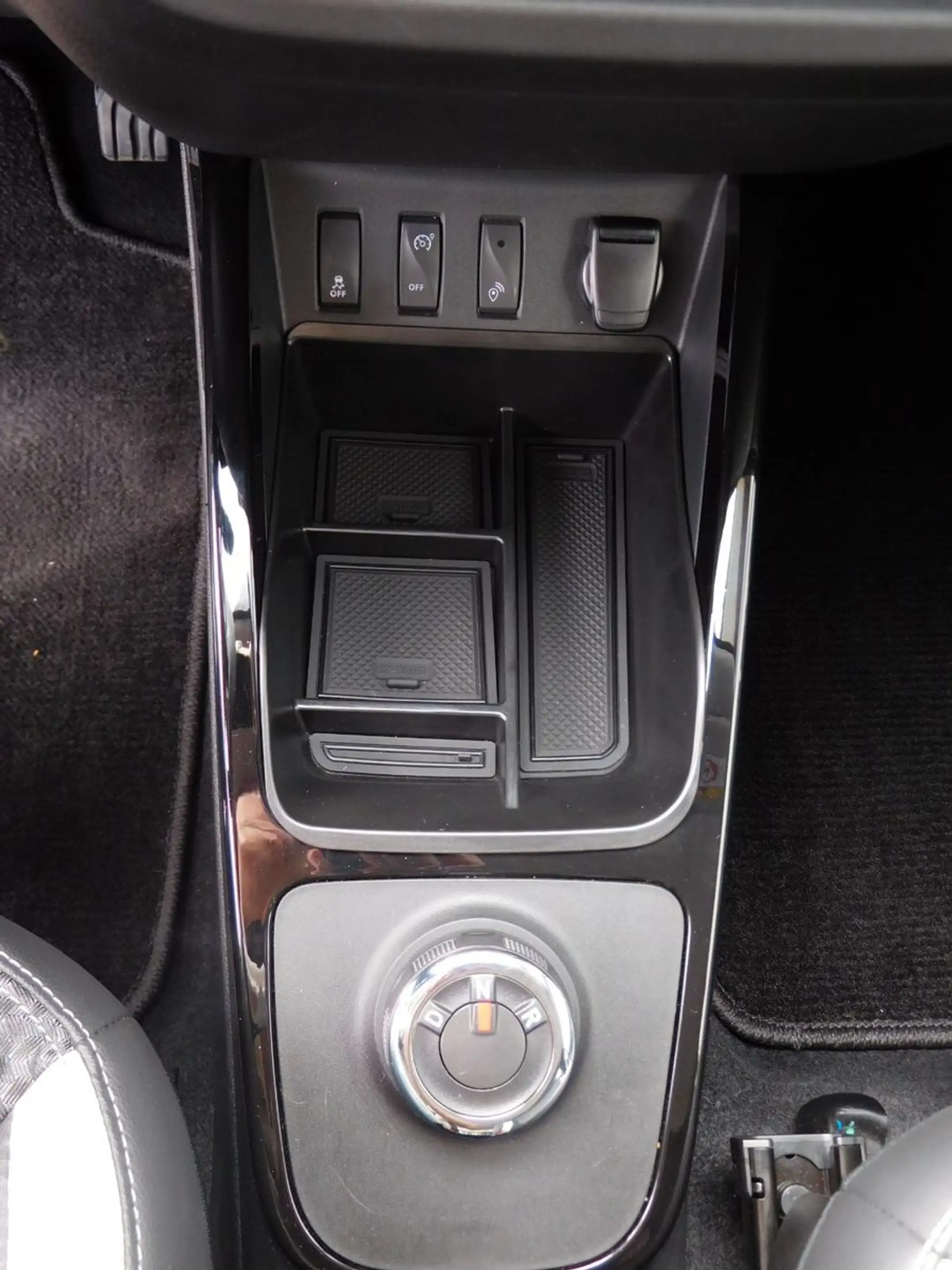 Dacia Spring Electric Essential — photo 18