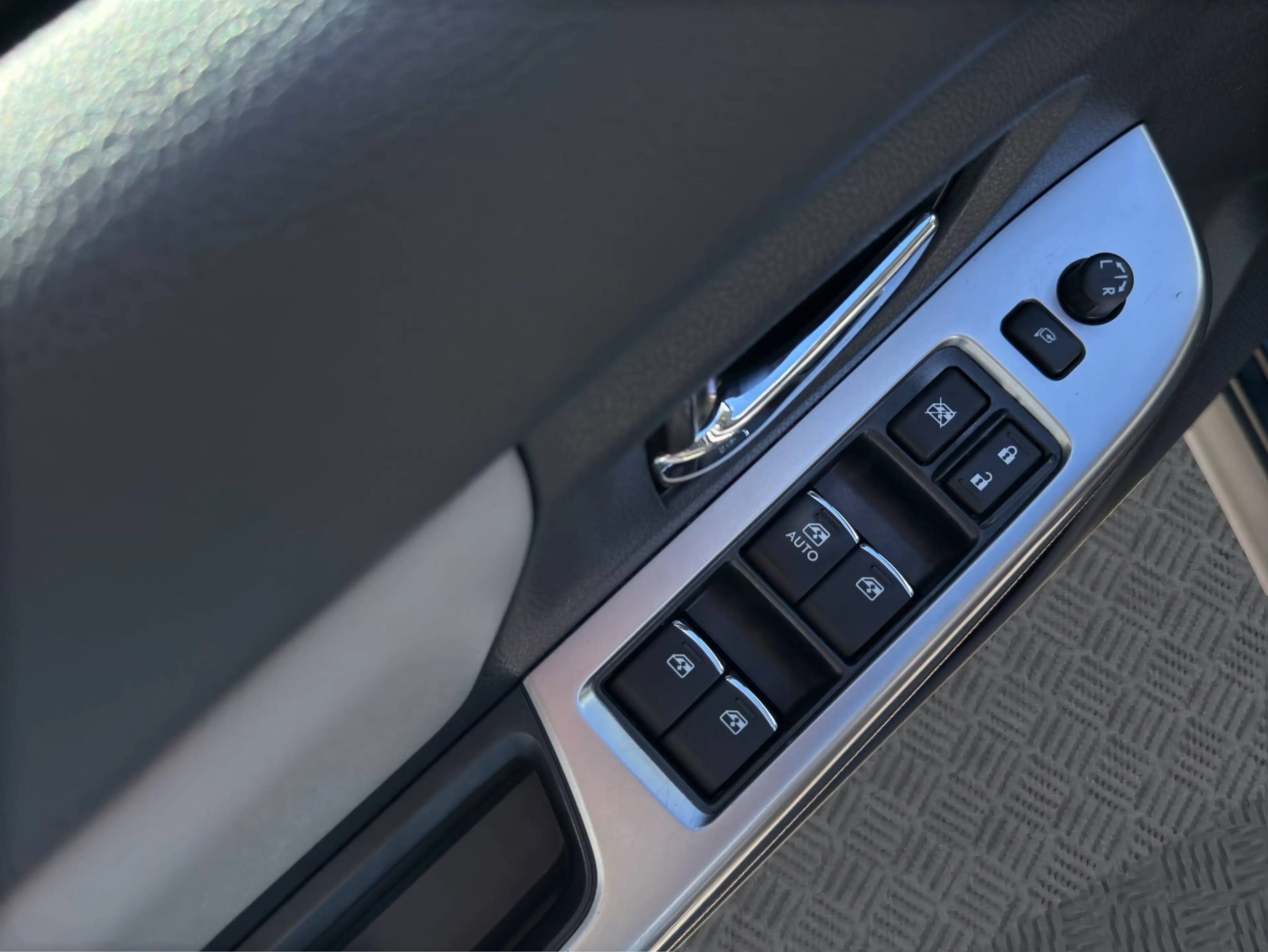 Subaru XV Comfort Automatik*LEDER* — photo 11