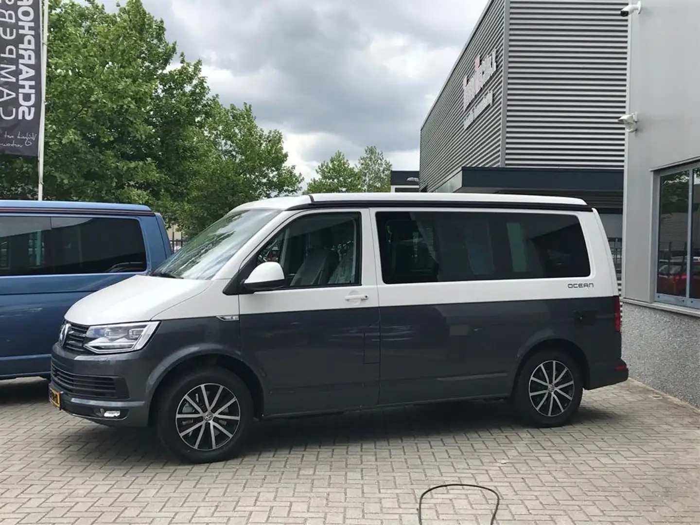 Volkswagen T6 California Ocean Gris - 1