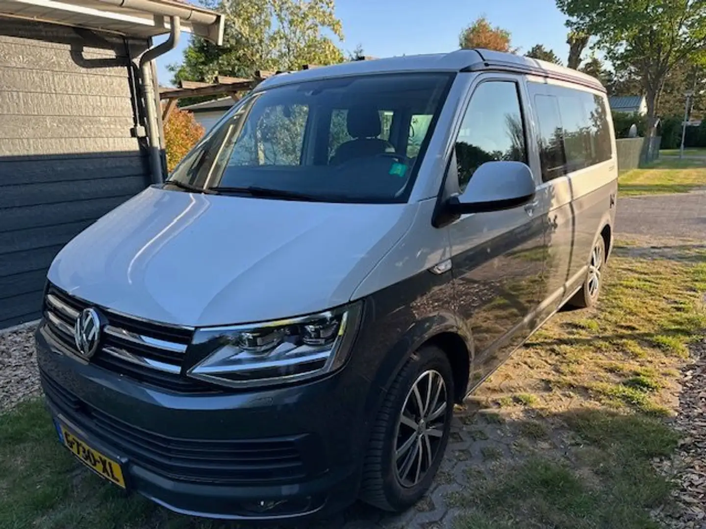 Volkswagen T6 California Ocean Gris - 2