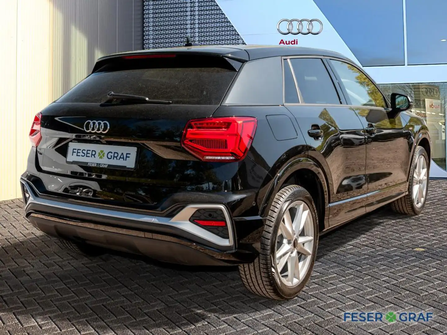 Audi Q2 35TFSI S tronic S line /Matrix/Navi+/Pano/Kamera Schwarz - 2