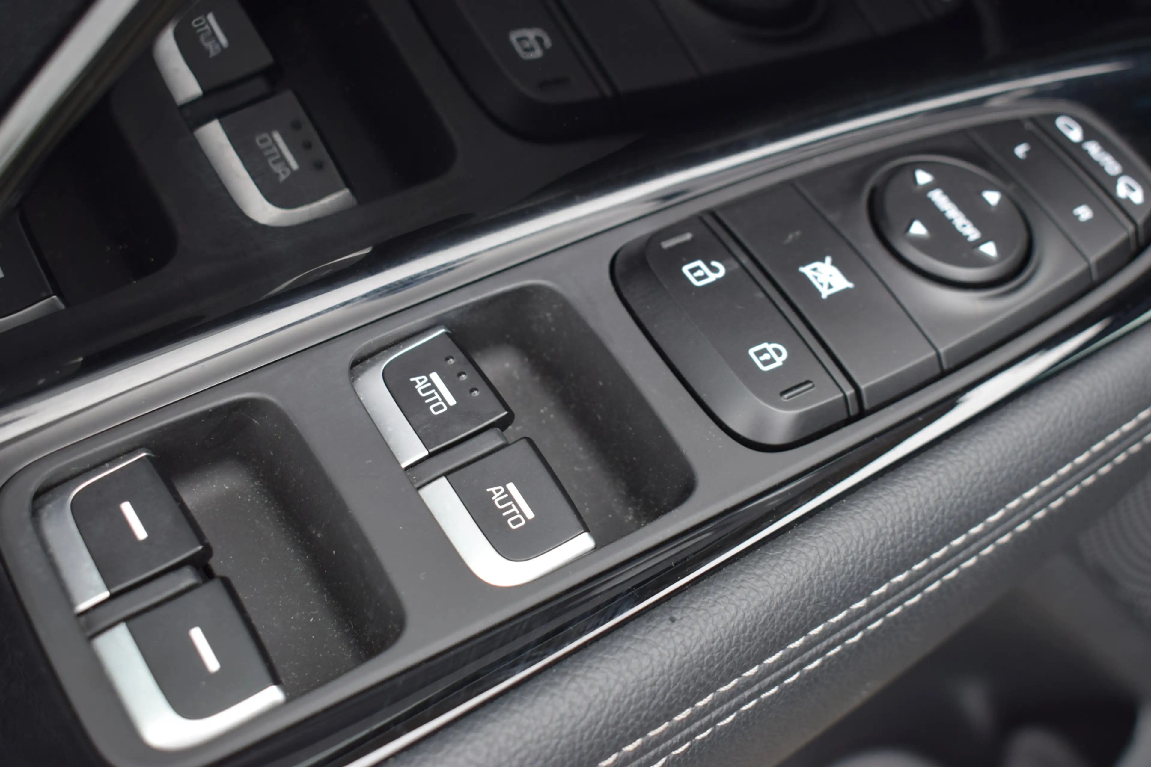 Kia Niro 1.6 GDi Hybrid DynamicLine Navi | Camera | PDC | C — photo 13