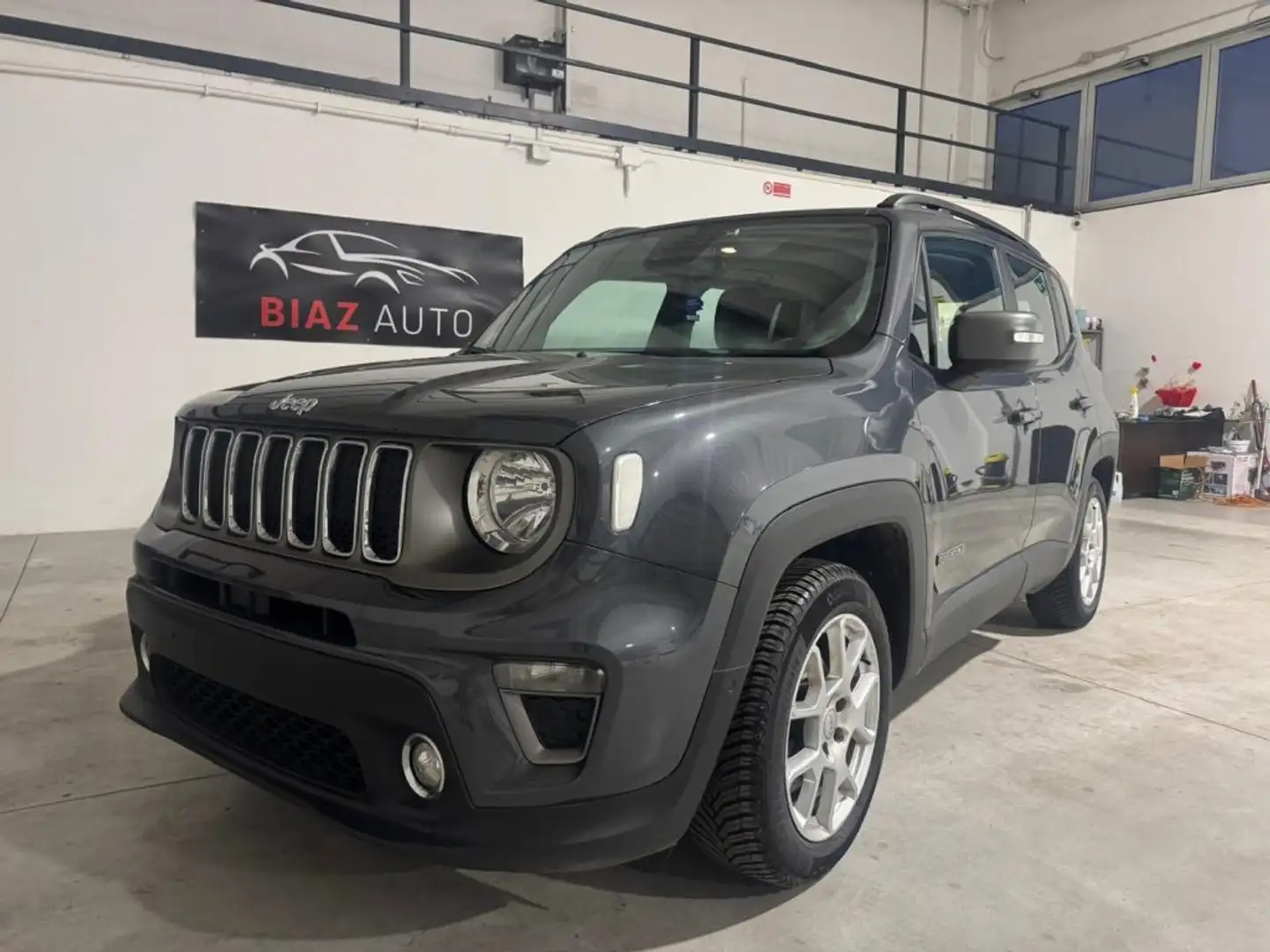 Jeep Renegade 1.6 Mjt 130 CV Limited Gris - 1