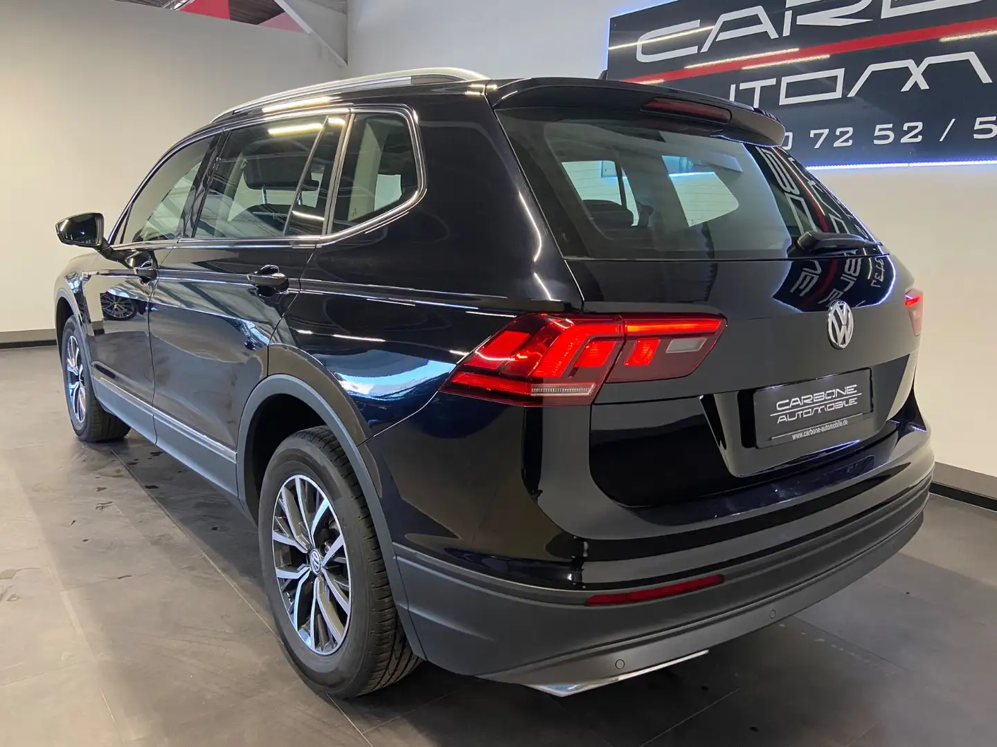 Volkswagen Tiguan Allspace Comfortline ** Panorama** Schwarz - 2