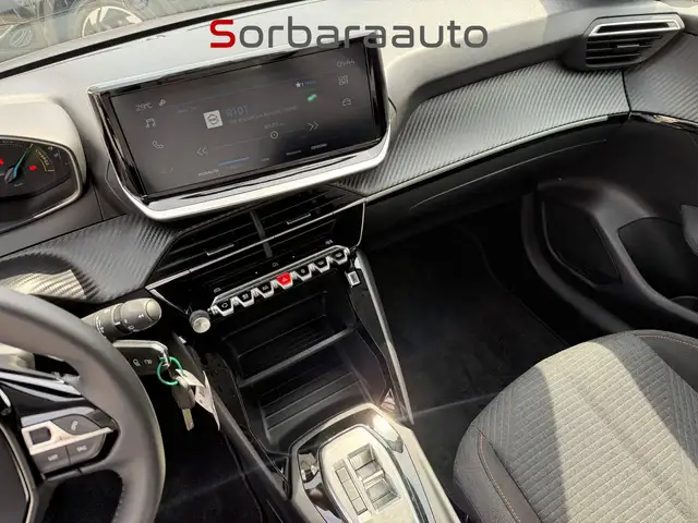Peugeot 208 view 15