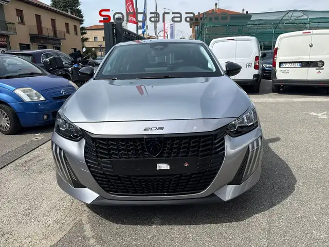 Peugeot 208 view 8