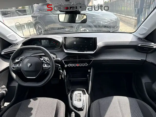 Peugeot 208 view 13