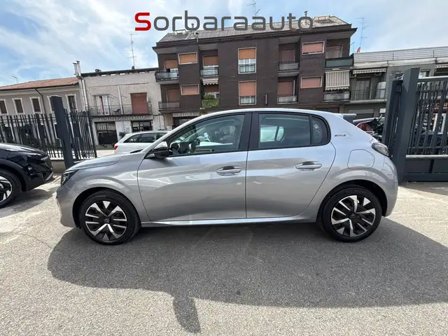 Peugeot 208 view 2
