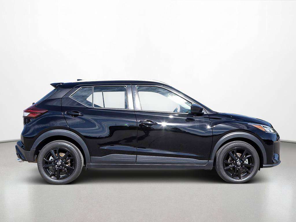 2023 Nissan Kicks
