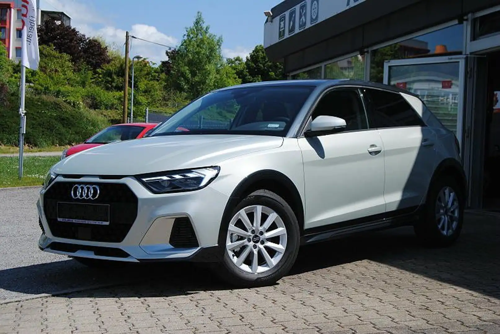 Audi A1 30 TFSI S tronic allstreet.LED.Kamera.ACC.APP Argent - 1