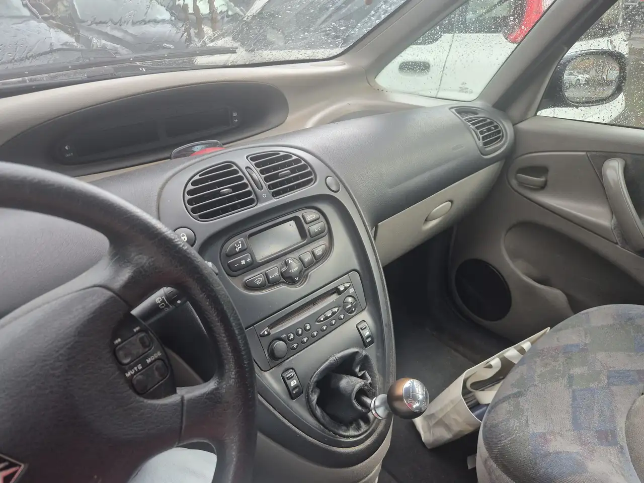 Citroen Xsara Picasso 1.8 16v SX, foto 3