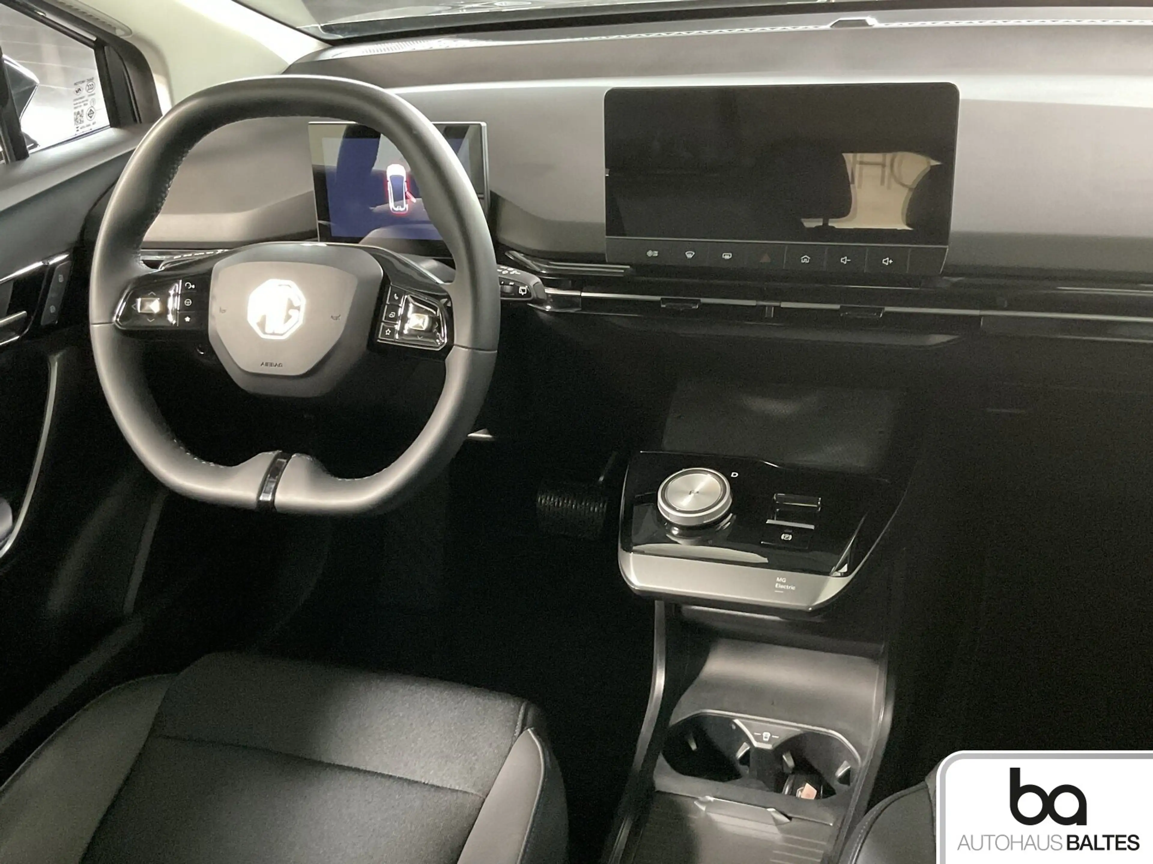 MG MG4 Luxury 64KWh LED/ACC/360*/Apple/Wärmepumpe/AAC — photo 9