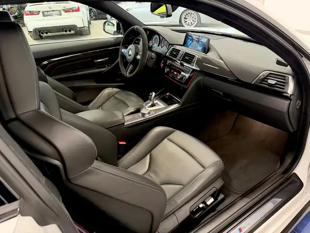 BMW M4 Competition DKG,LCI,,M-Performance-Carbon-Paket, Ansicht 27