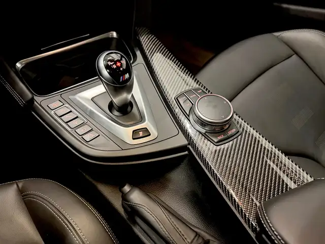 BMW M4 Competition DKG,LCI,,M-Performance-Carbon-Paket, Ansicht 31