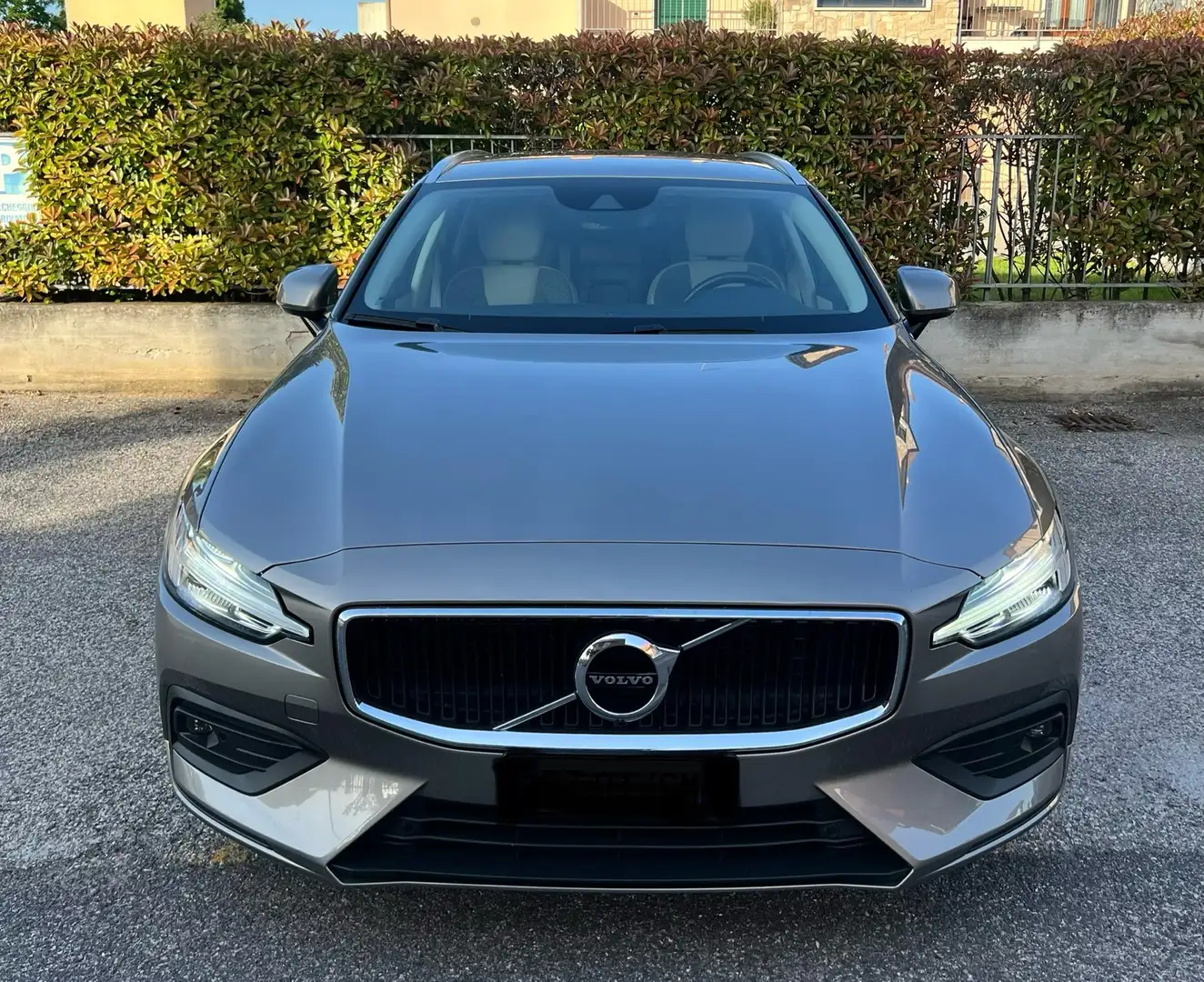 Volvo V60 D3 AWD Geartronic Bronze - 2