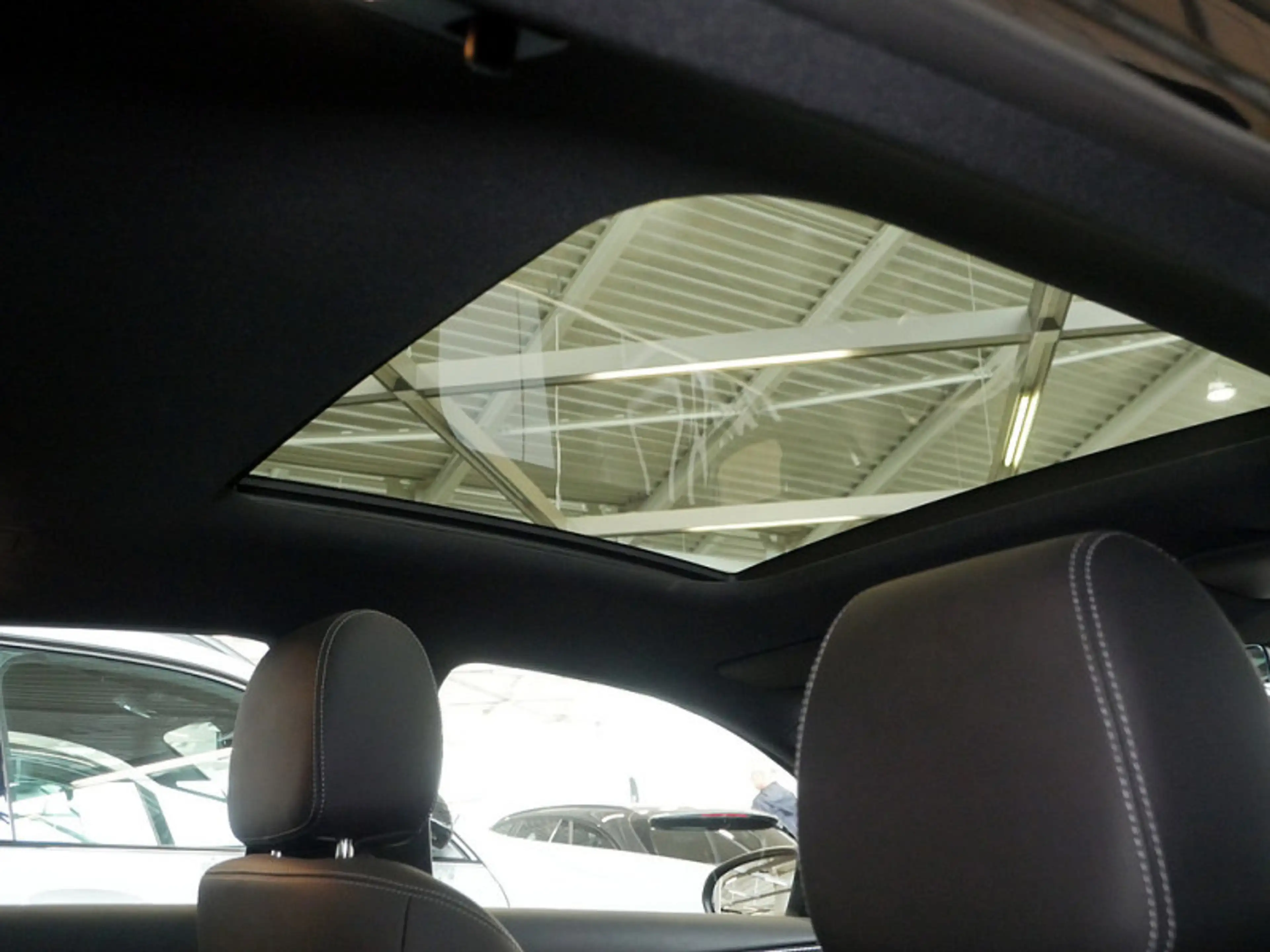 Mercedes-Benz A 200 , PROGRESSIVE KAMERA PANO SPUR PDC SHD SHZ — photo 11