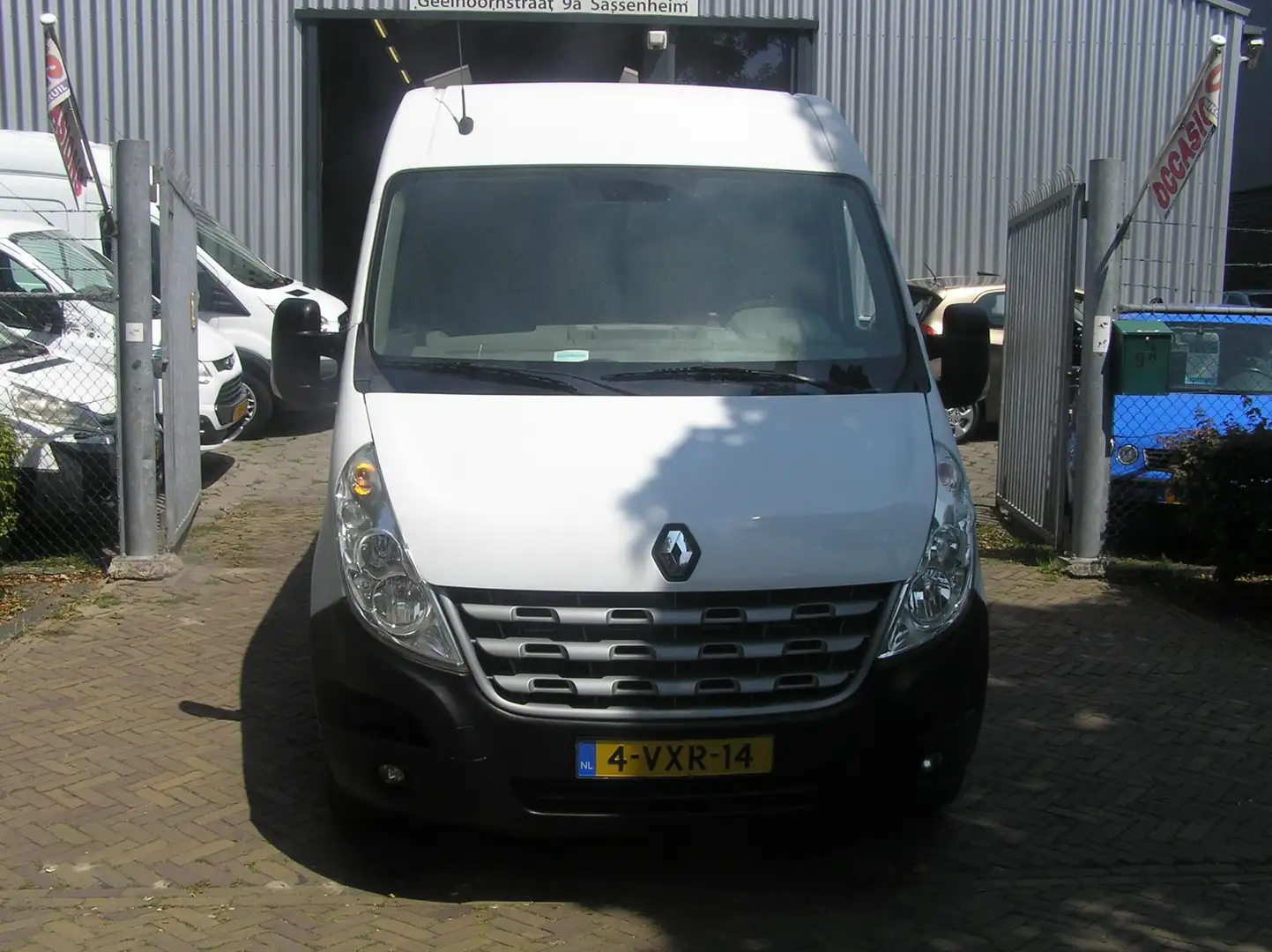 Renault Master T35 2.3 dCi L3H3 airco nap 2e eigenaar navi Wit - 2