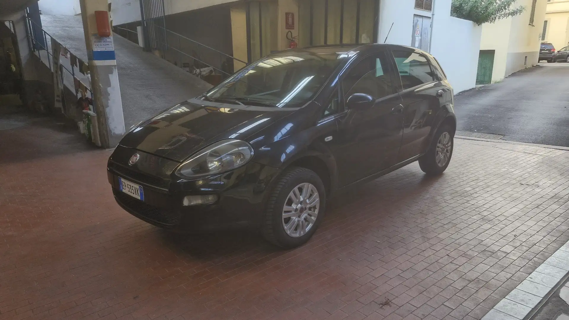 Fiat Grande Punto 5p 1.4 natural power Actual 77cv - 1