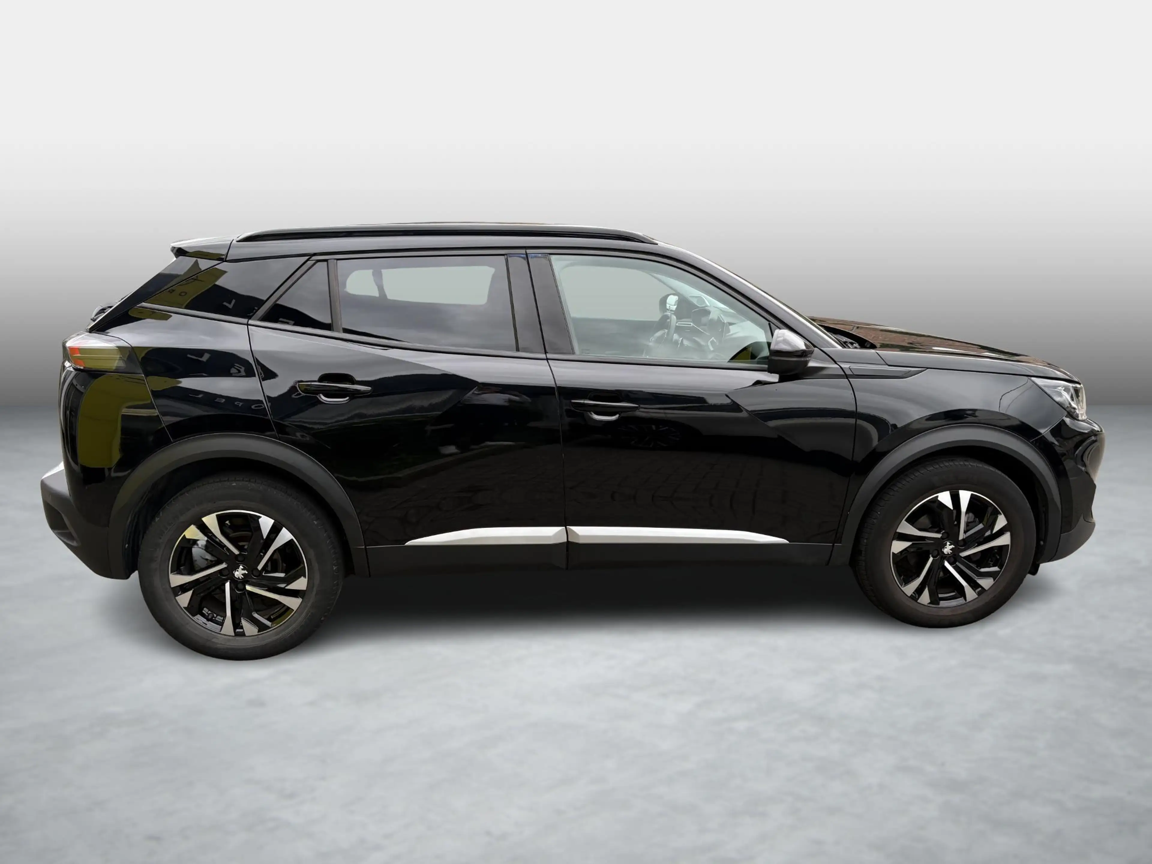 Peugeot 2008 1.2 Puretech 96kW S&S EAT8 Allure — photo 6