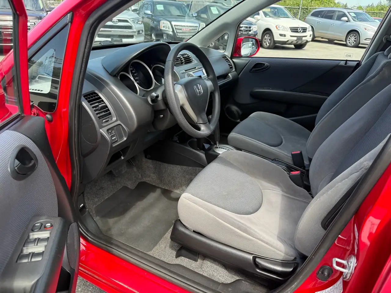 Honda Fit снимка Honda Fit
