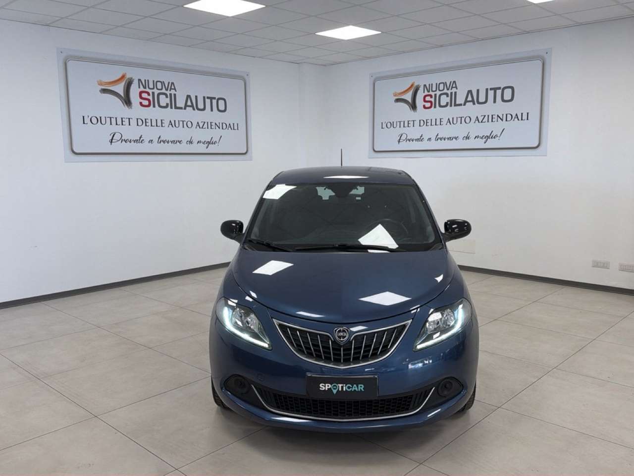 Lancia Ypsilon 1.0 FireFly 70cv S&S Hybrid SILVER