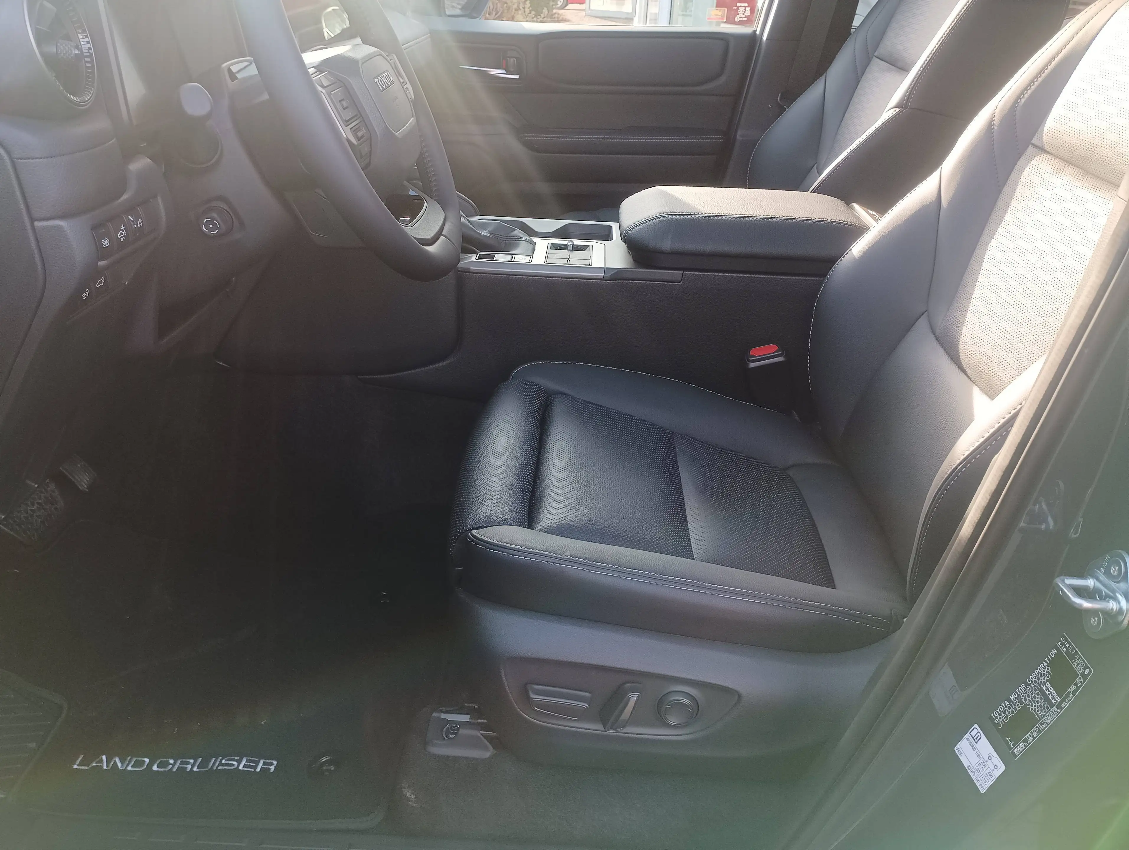 Toyota Land Cruiser 2.8 D-4D Mild-Hybrid Lounge — photo 10