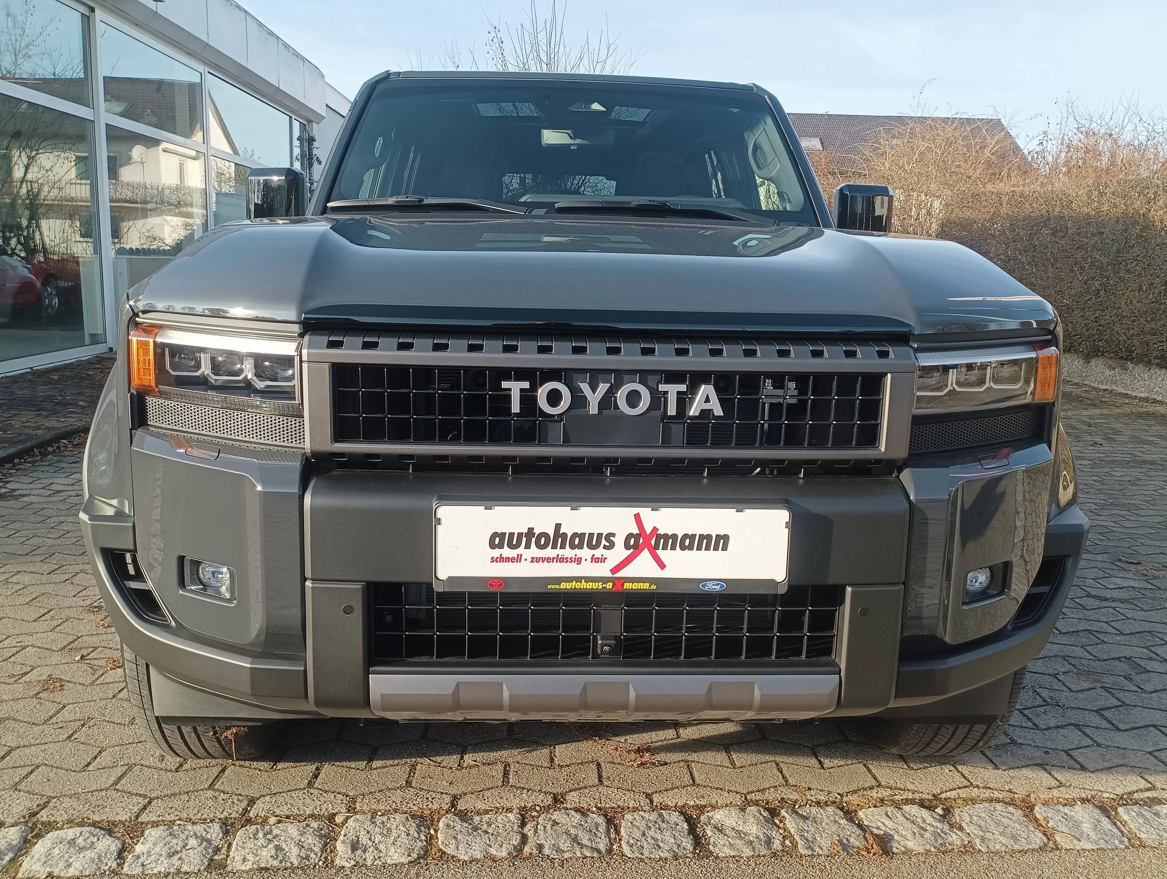 Toyota Land Cruiser 2.8 D-4D Mild-Hybrid Lounge — photo 8