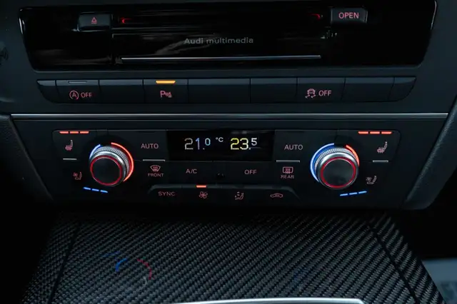 Audi RS6 view 13