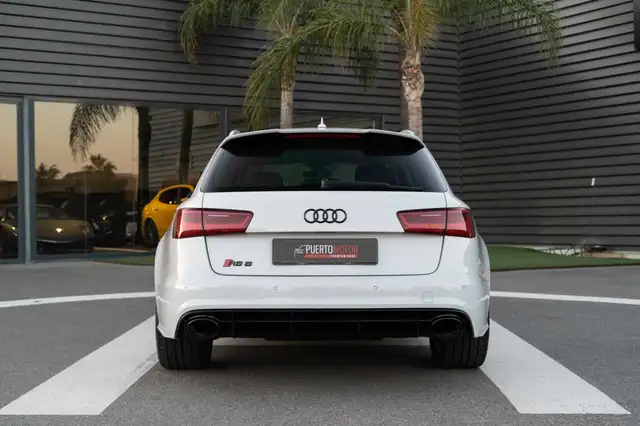 Audi RS6 view 5
