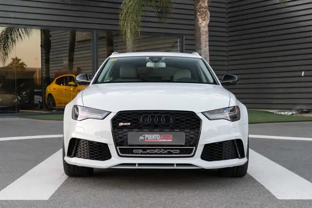Audi RS6 view 2