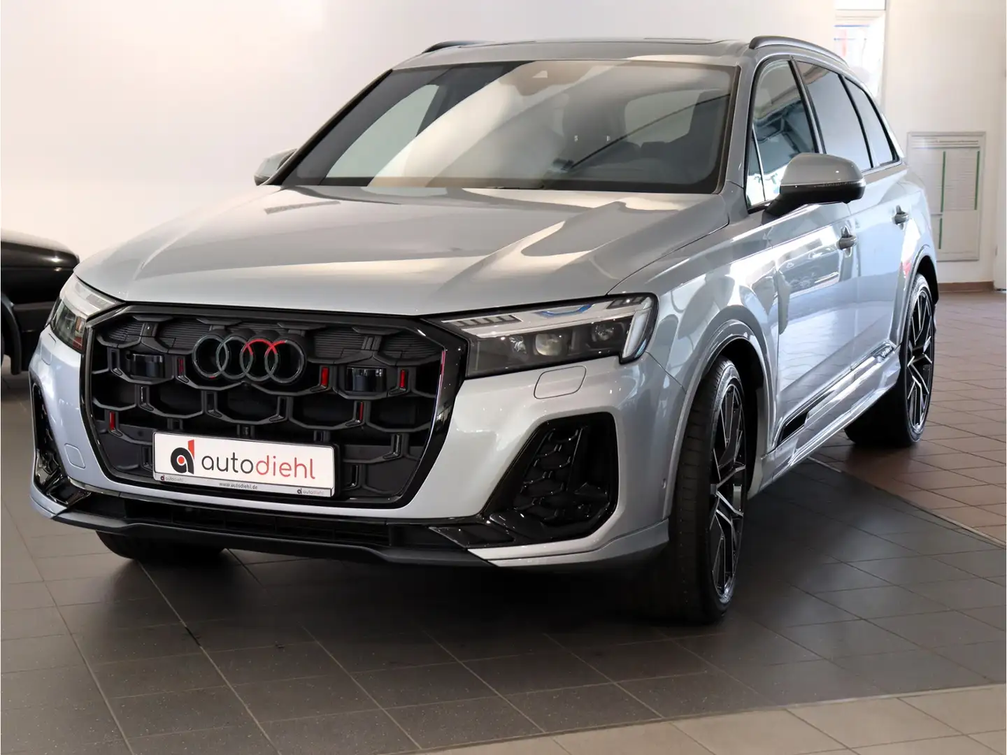 Audi Q7 3.0 TDI tiptr. S Line*Sport plus*B&O*7SItze Zilver - 2