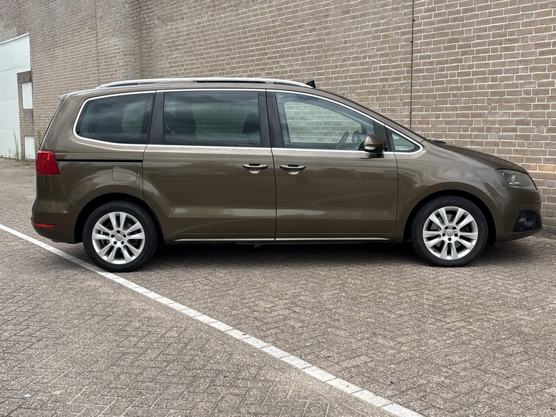 SEAT Alhambra 2.0 TDI Style 7 Persoons DSG | Pano | Climate | Cr — photo 9